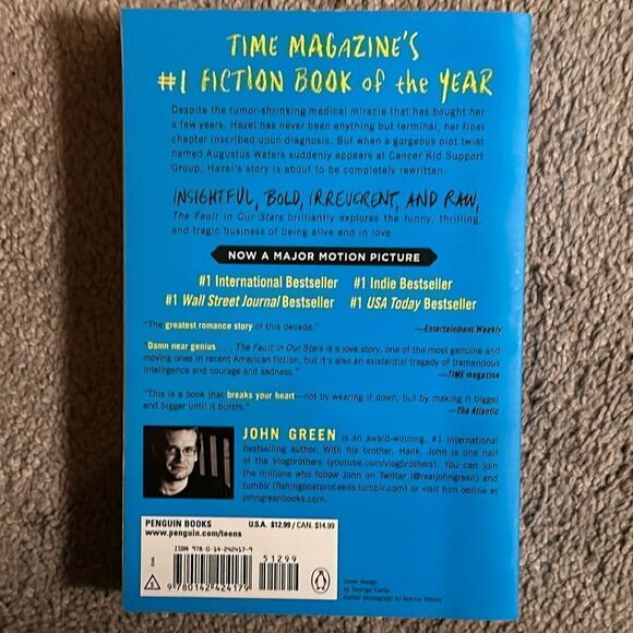 “The Fault in our Stars” a paperback novel by John Green - Picture 2 of 4